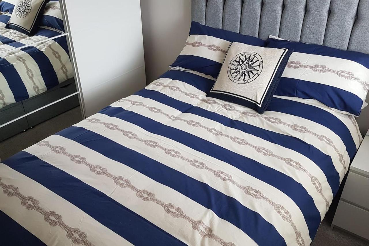 3 Bedroom Deganwy Sea View Beach House Ll31 Esterno foto