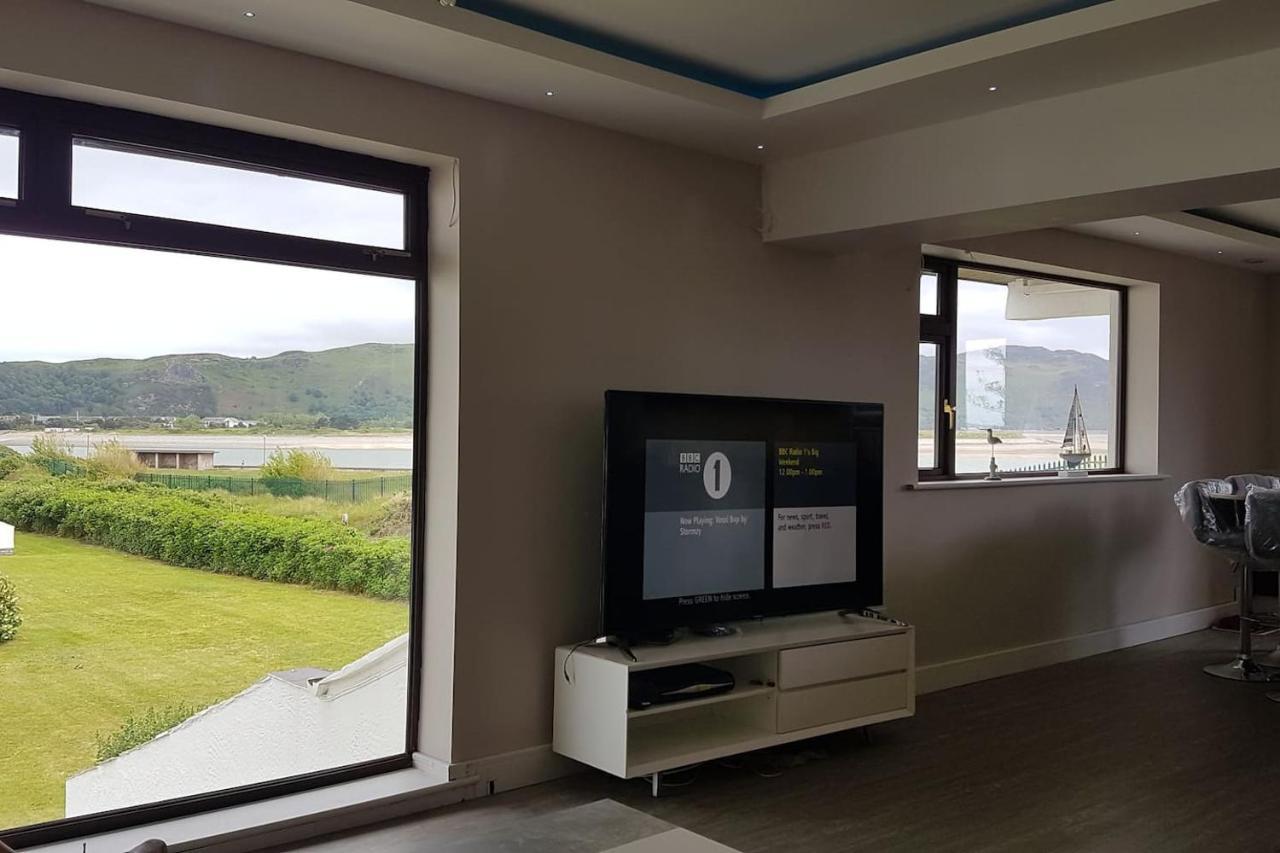 3 Bedroom Deganwy Sea View Beach House Ll31 Esterno foto