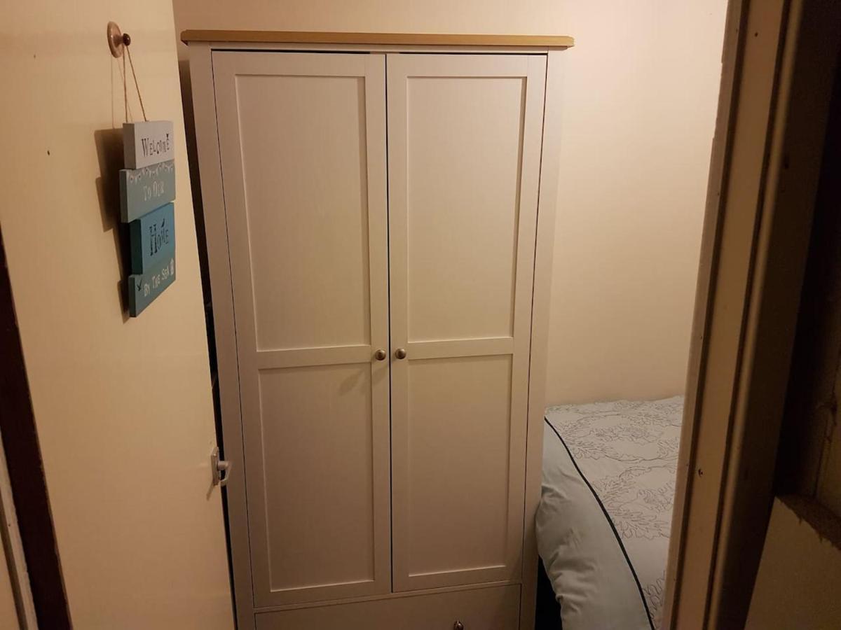 3 Bedroom Deganwy Sea View Beach House Ll31 Esterno foto
