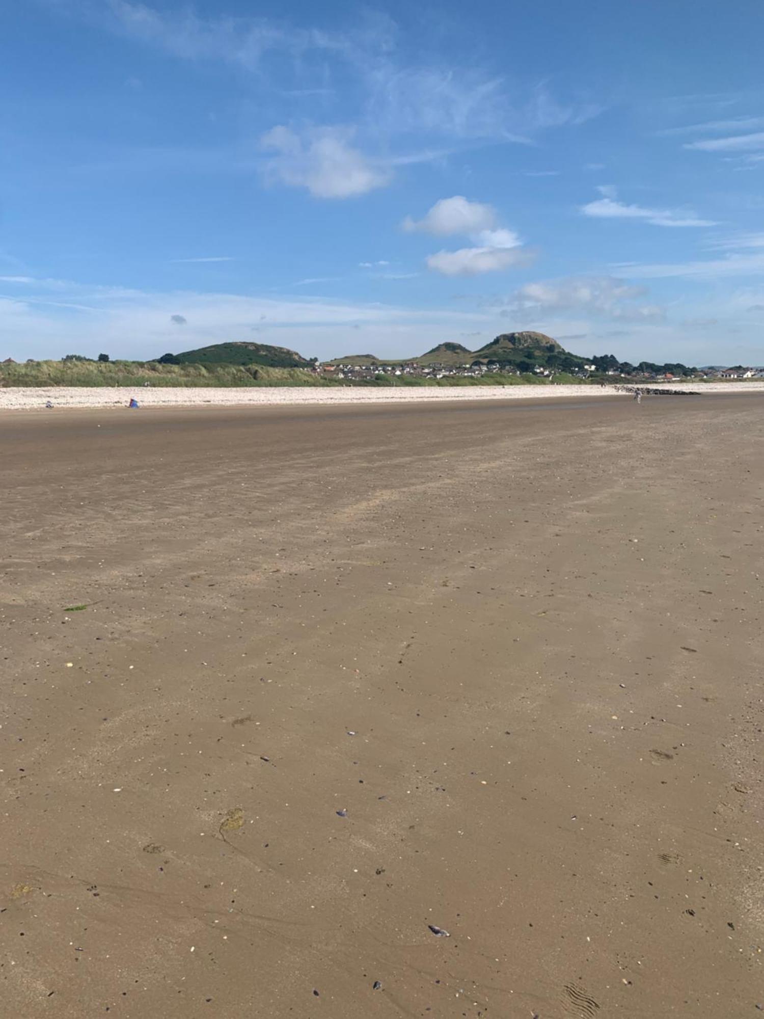 3 Bedroom Deganwy Sea View Beach House Ll31 Esterno foto